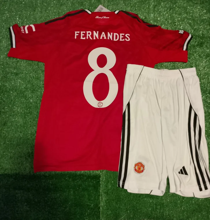 Adidas Manchester United Fernandes #8 Jersey image indicator(3)