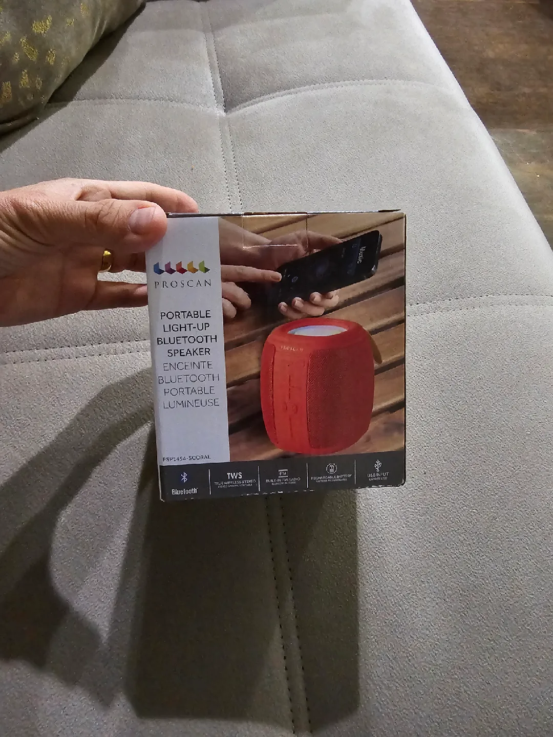 (New)light-up, Bluetooth Speaker thumbnail