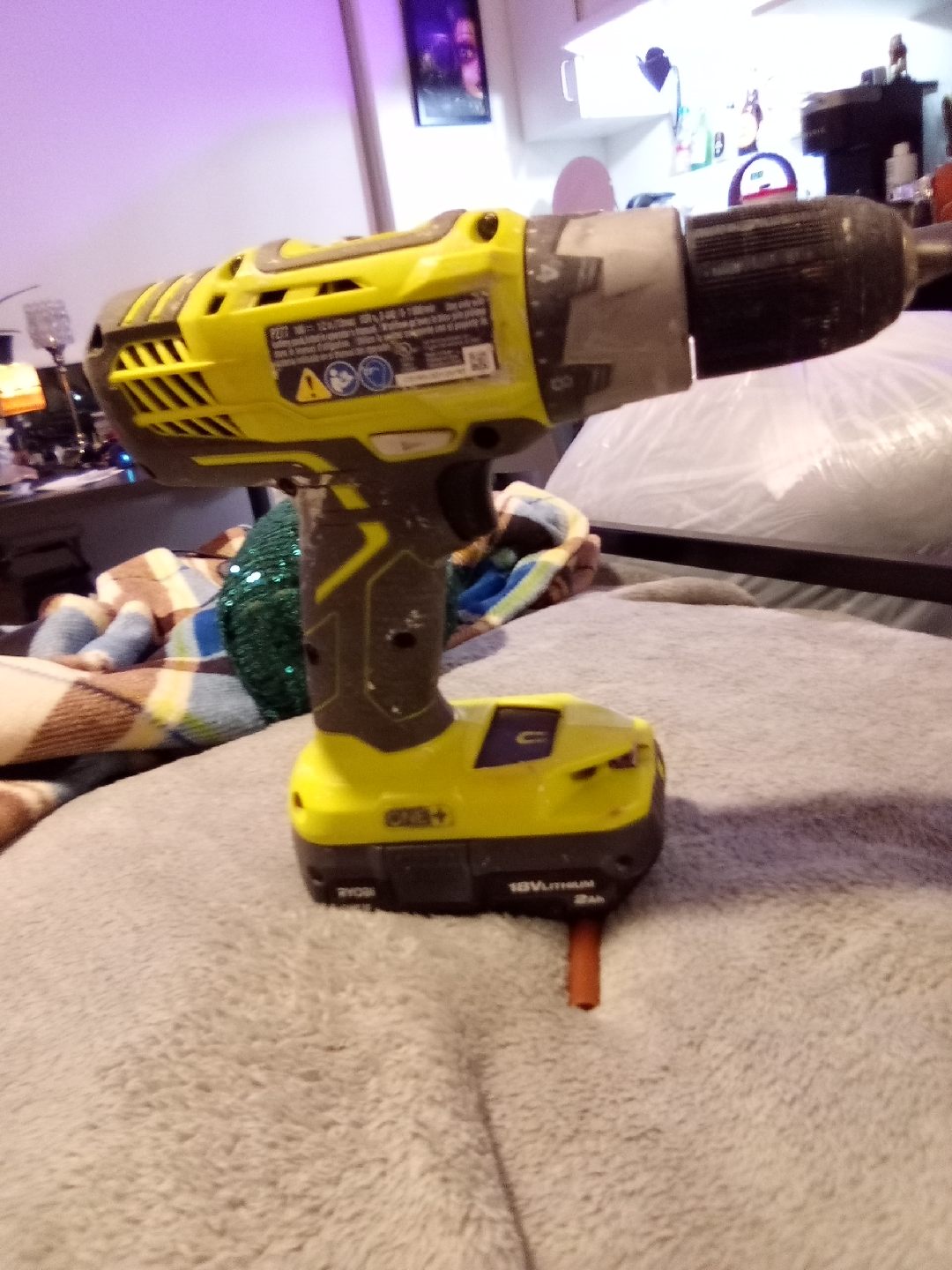 **"RYOBI" ONE+ 18V LITHIUM 2Ah.**