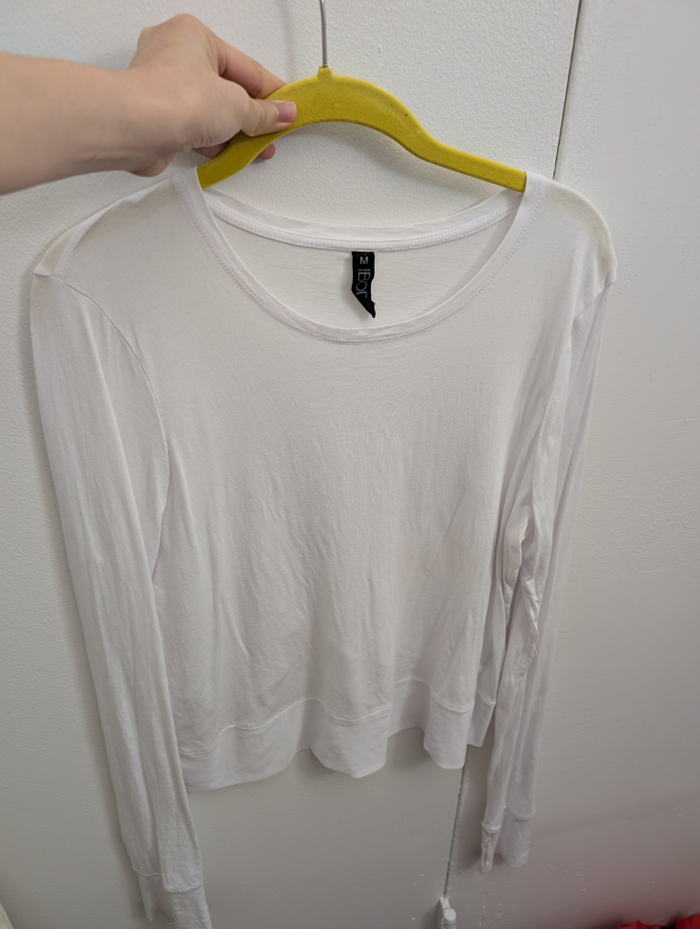 Gym White Long Sleeve Top Workout Top Crop Top - Size M