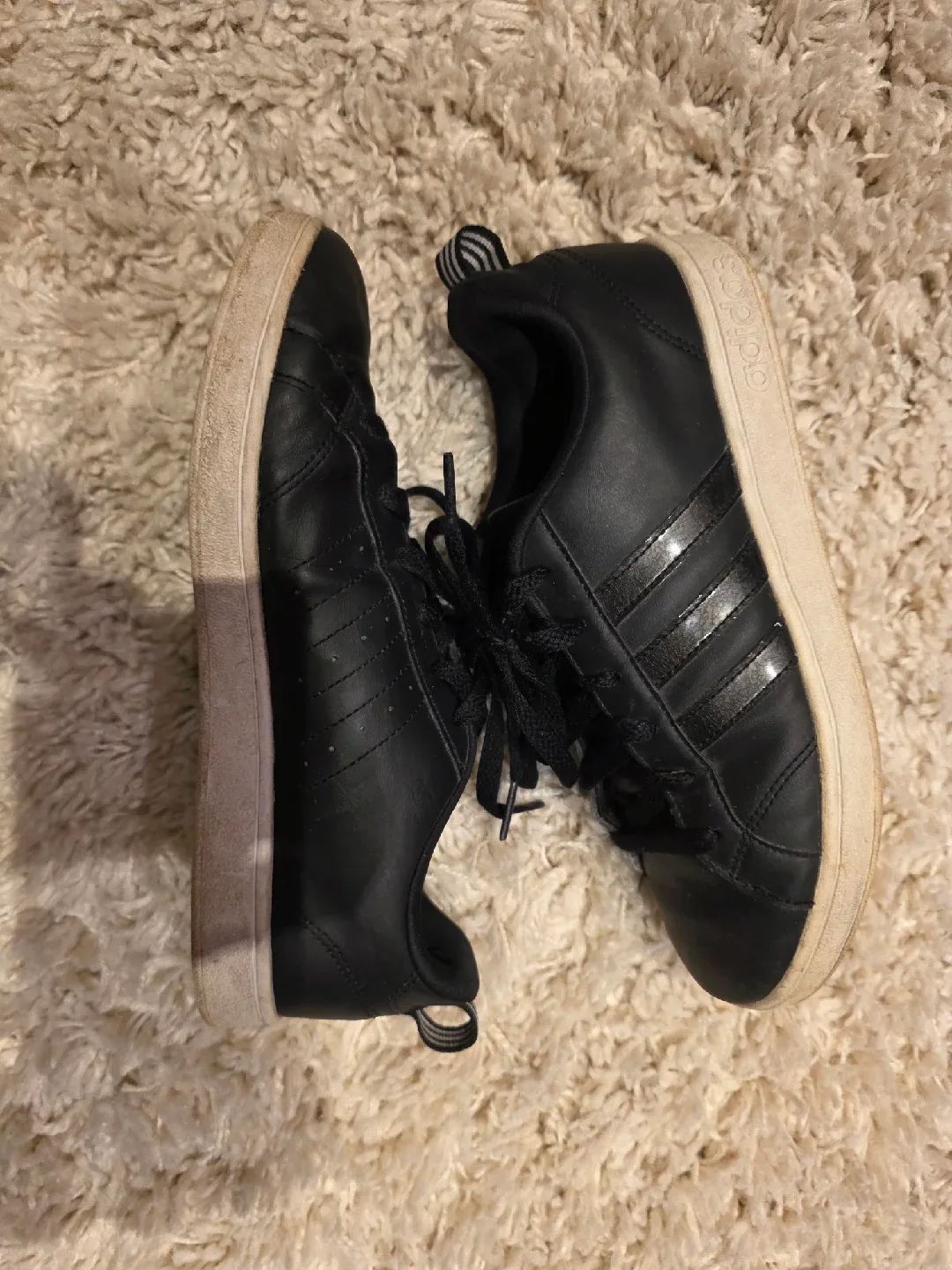 Adidas Grand Court Black Leather Sneakers - US 7 image indicator(2)