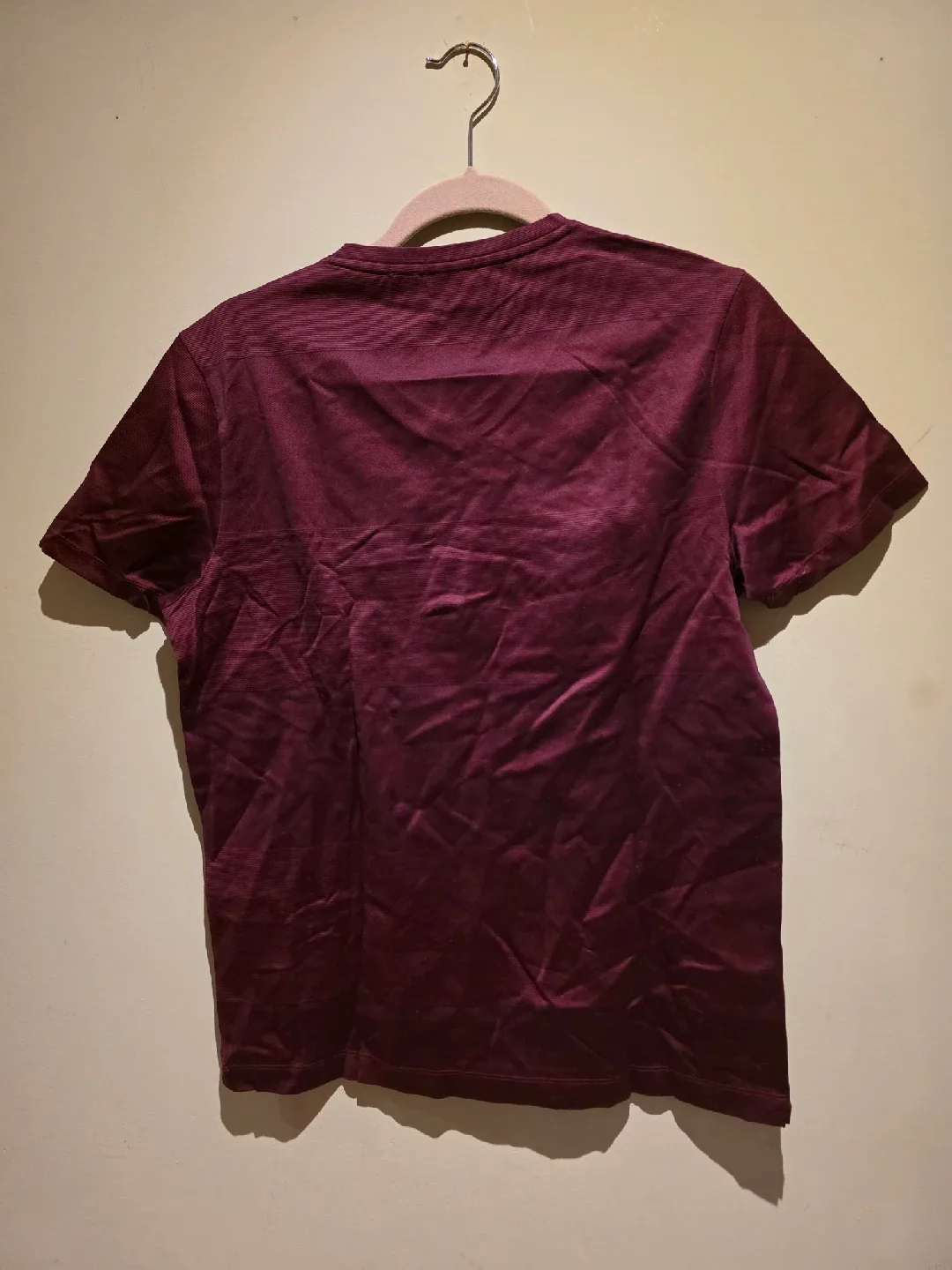 Hugo Boss Burgundy V-Neck T-Shirt Slim Fit image indicator(3)