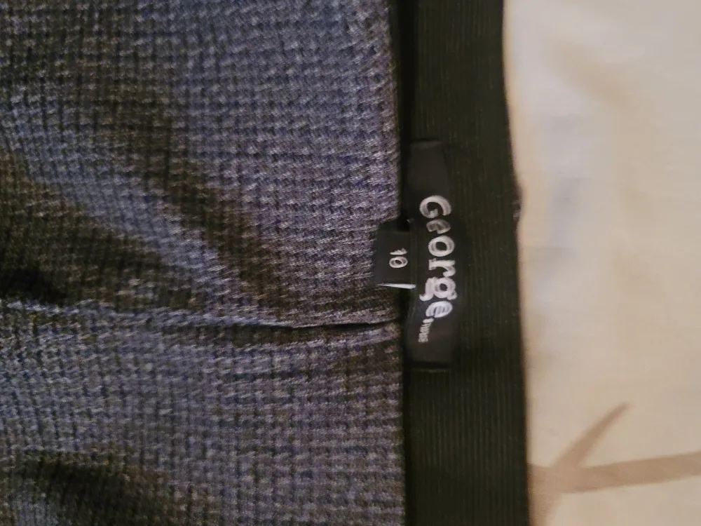 George Dress Pants - Size 10 image indicator(4)