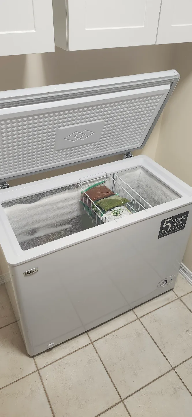 Danby Chest Freezer - White thumbnail
