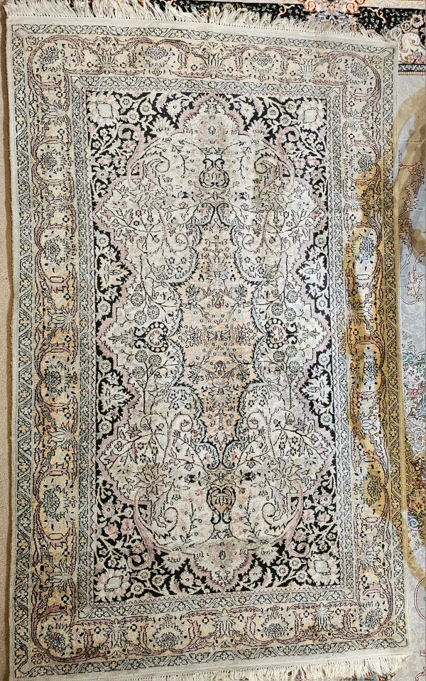 Vintage Area Rug image indicator(3)