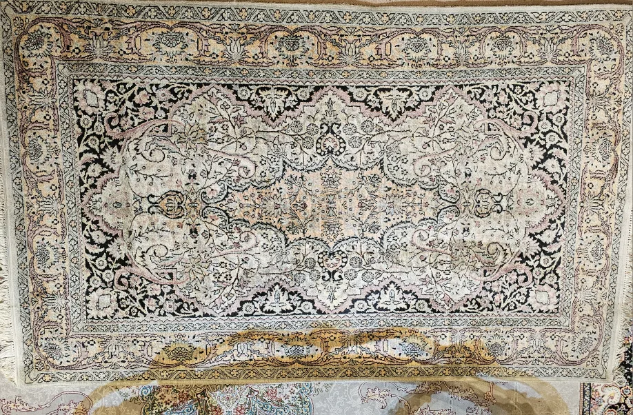 Vintage Area Rug image indicator(4)