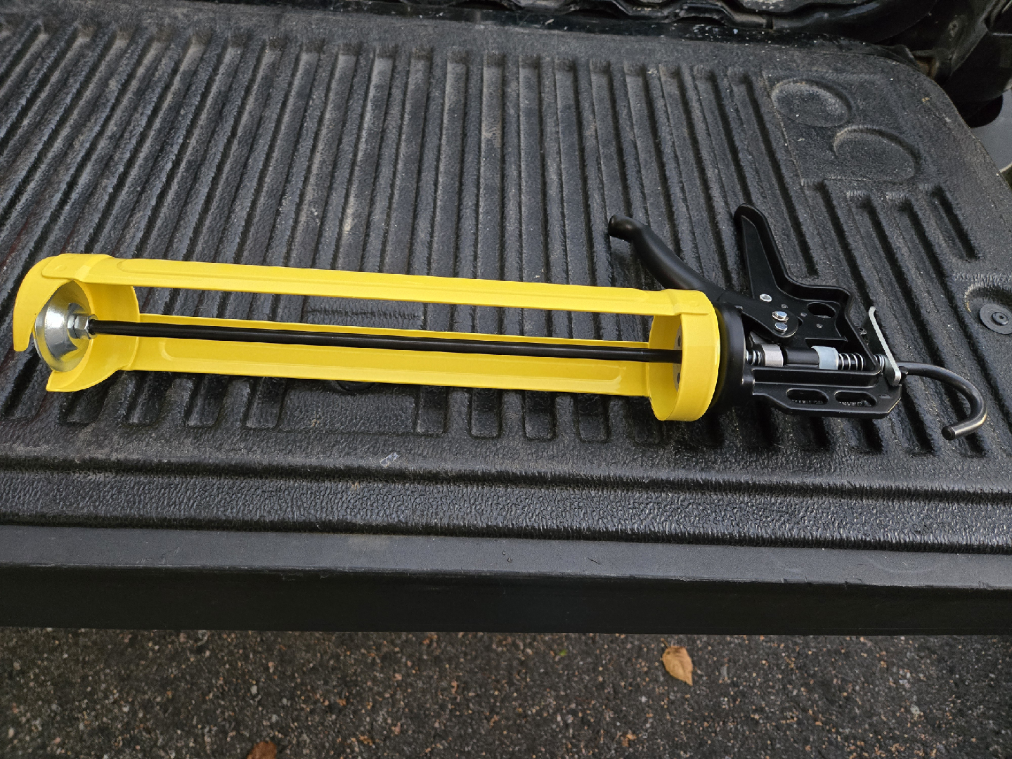 New Dripless SI500 Contractor Grade – Heavy Duty - Caulking Gun - photo 3