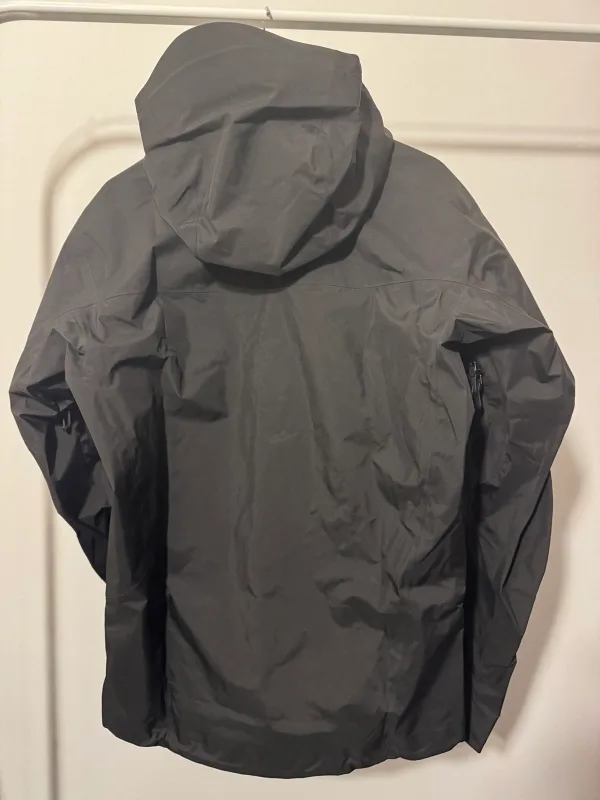 Arc'teryx Beta AR Jacket - Men's XS - Black image indicator(2)
