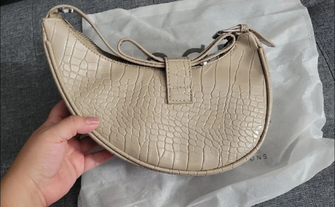 Crescent Bag 8 other reasons - photo 4