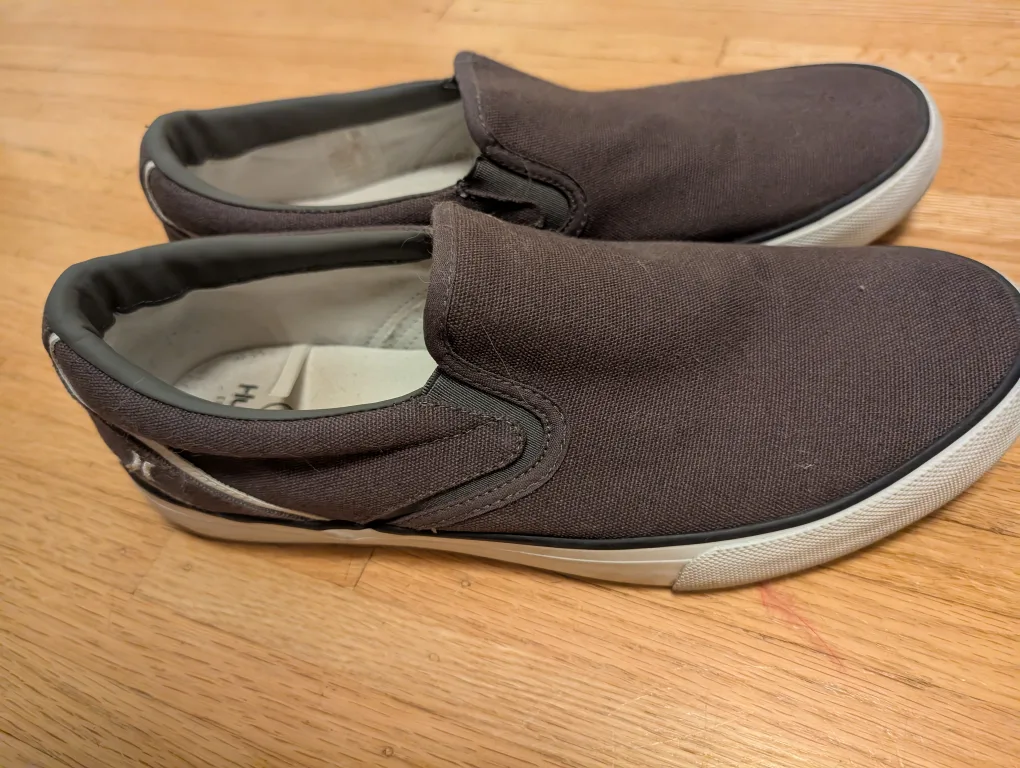 Hurley Slip-On Shoes, Size 11 image indicator(3)