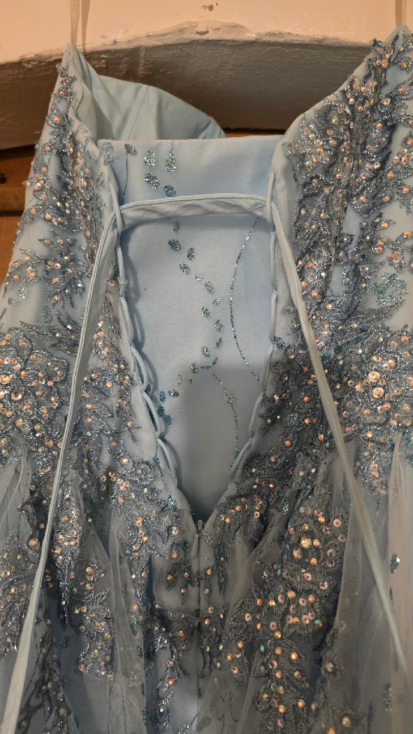 Vestido de quinceañera tamaño medio/ sweet 16 dress size medium image indicator(2)