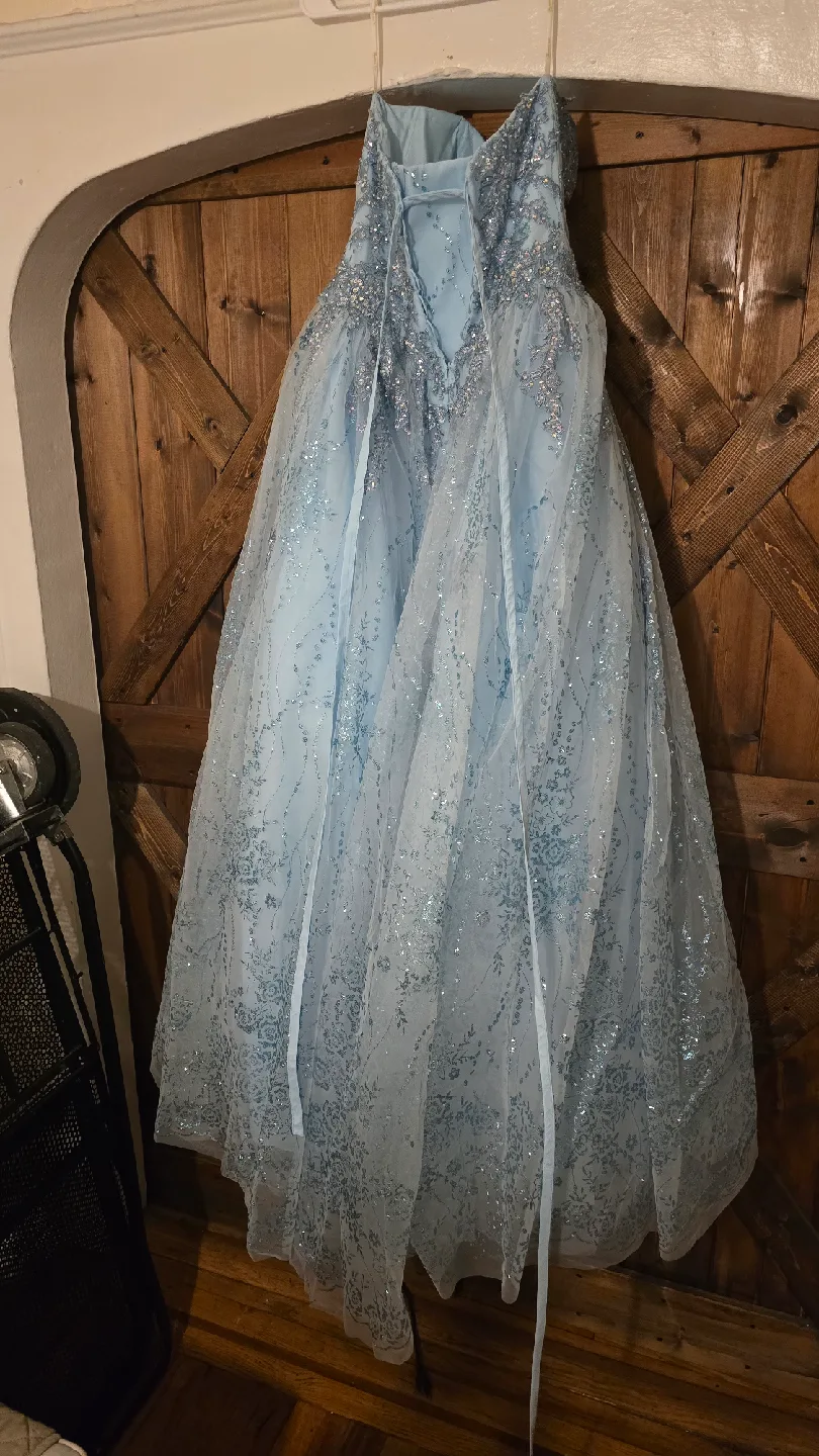 Vestido de quinceañera tamaño medio/ sweet 16 dress size medium image indicator(3)