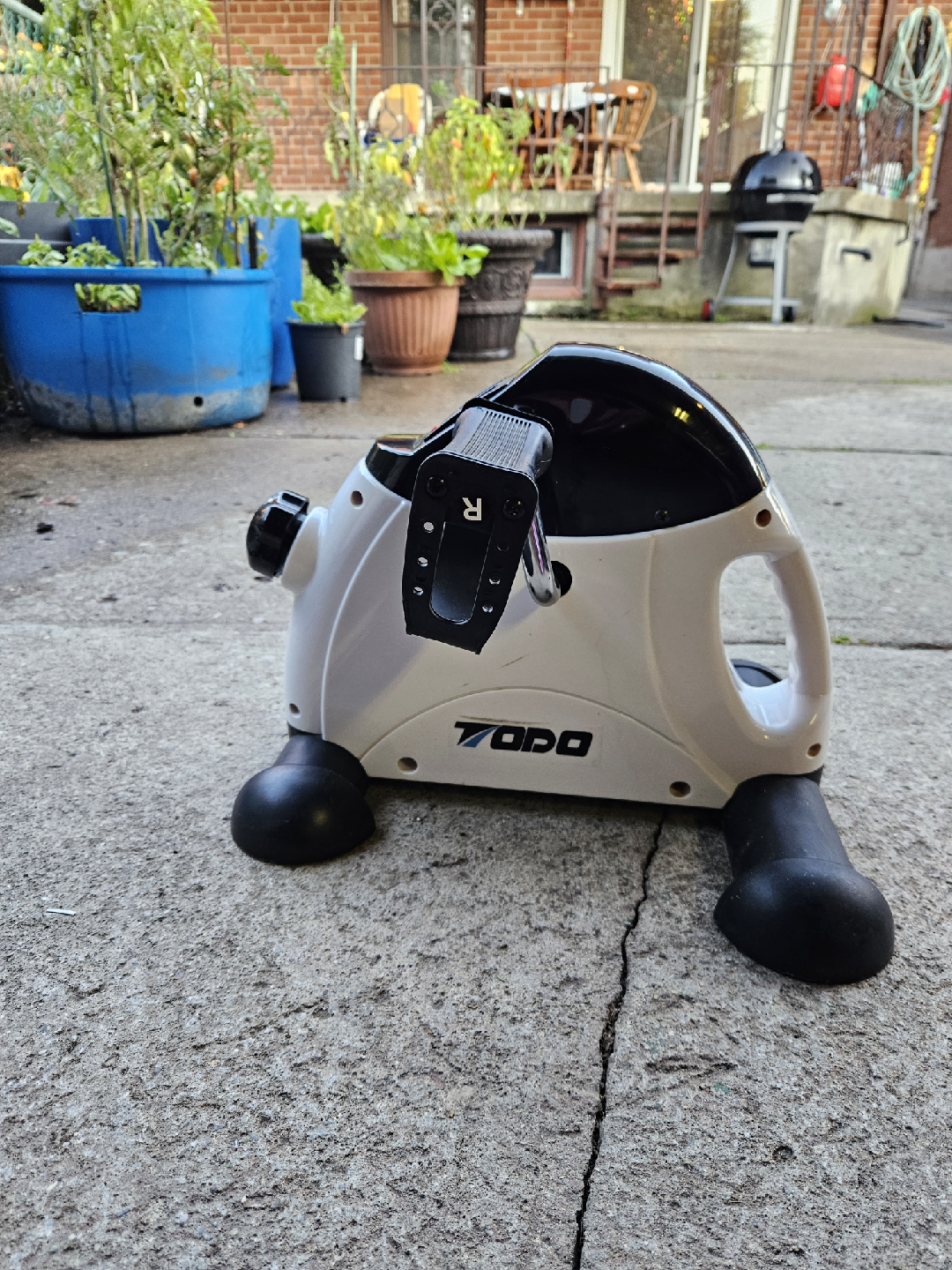 TODO Under Desk Bike Pedal Exerciser - photo 2