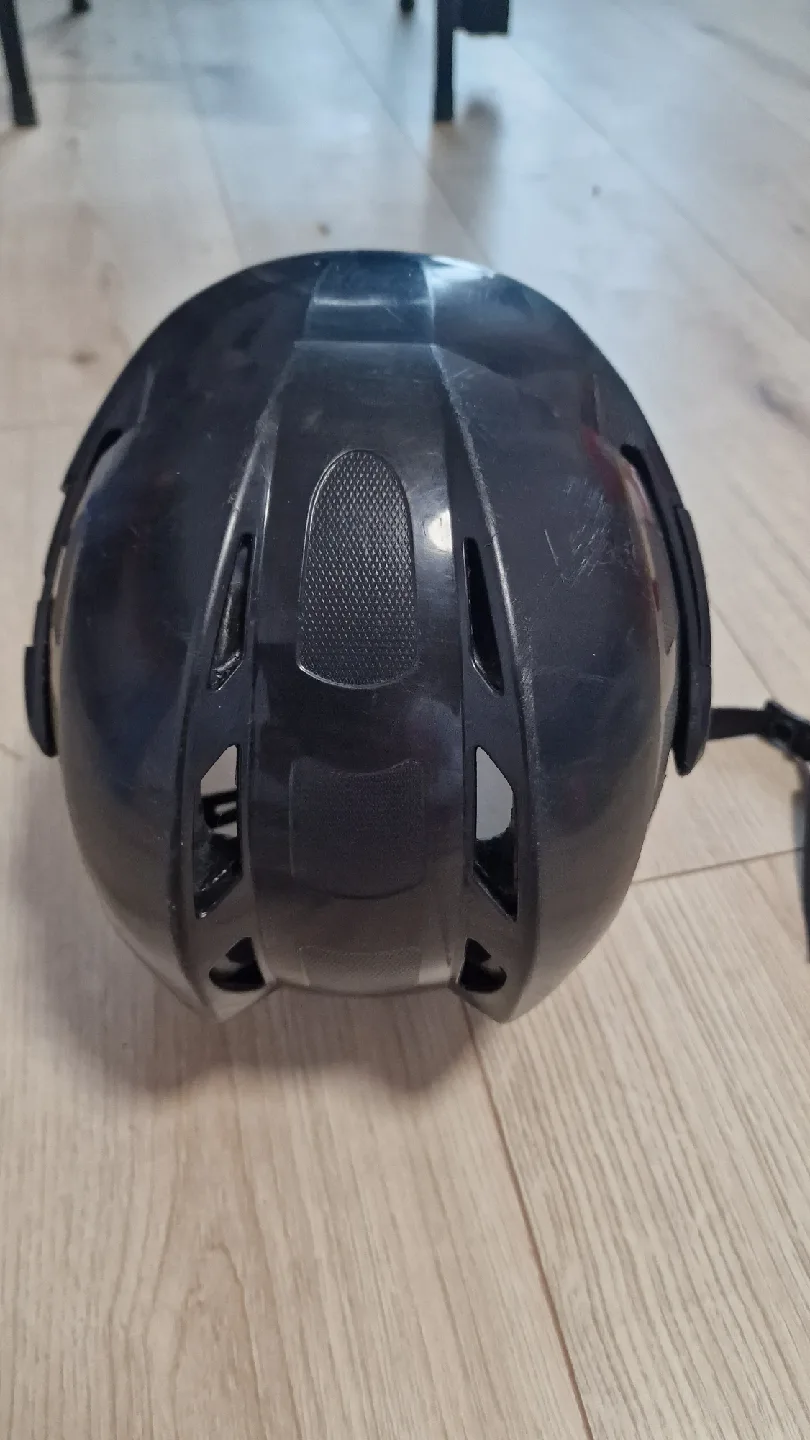 Dream Ice Figure Skates - Size 1 with helmet image indicator(7)