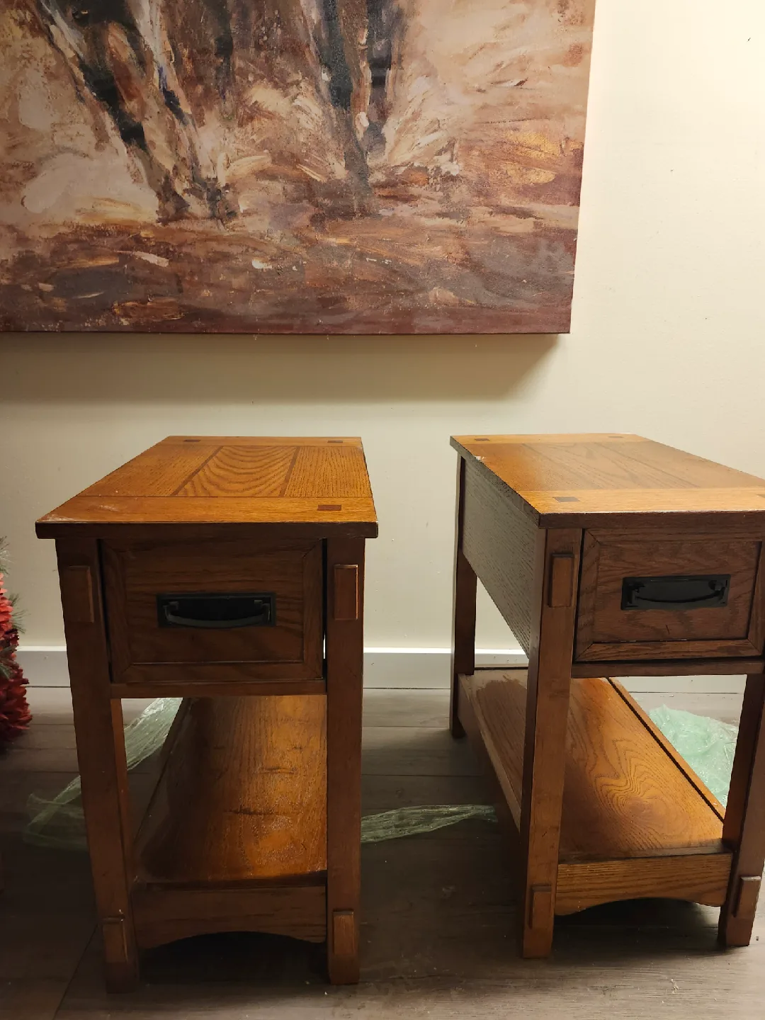 Set of 2 Wooden Side Tables