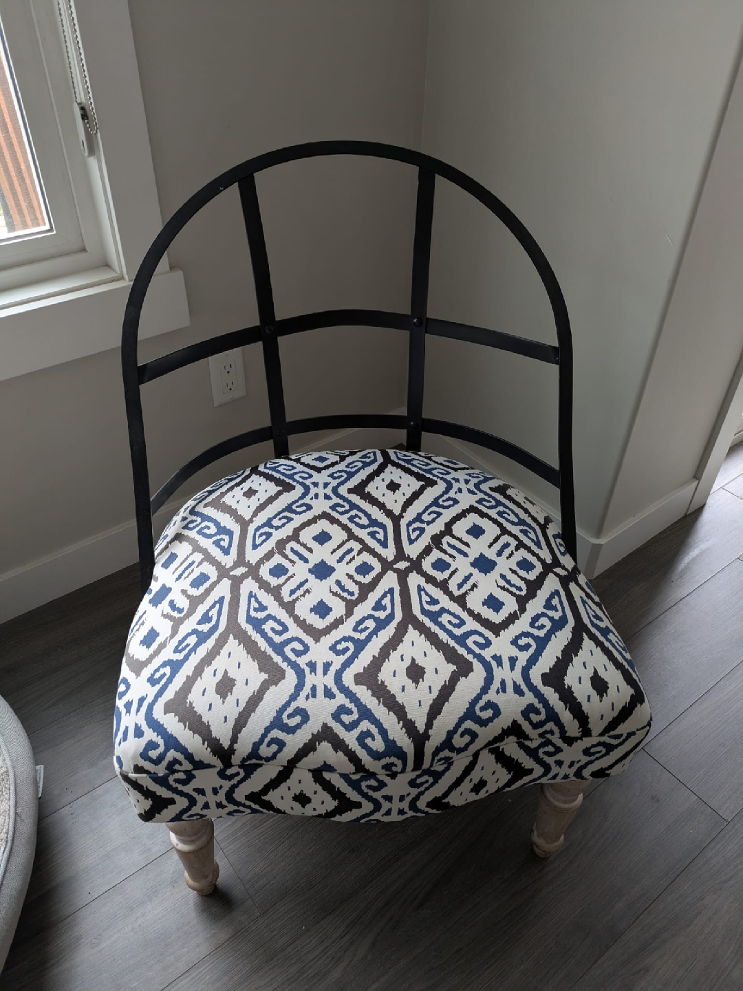 Accent Chair with Decorative Cushion - photo 2