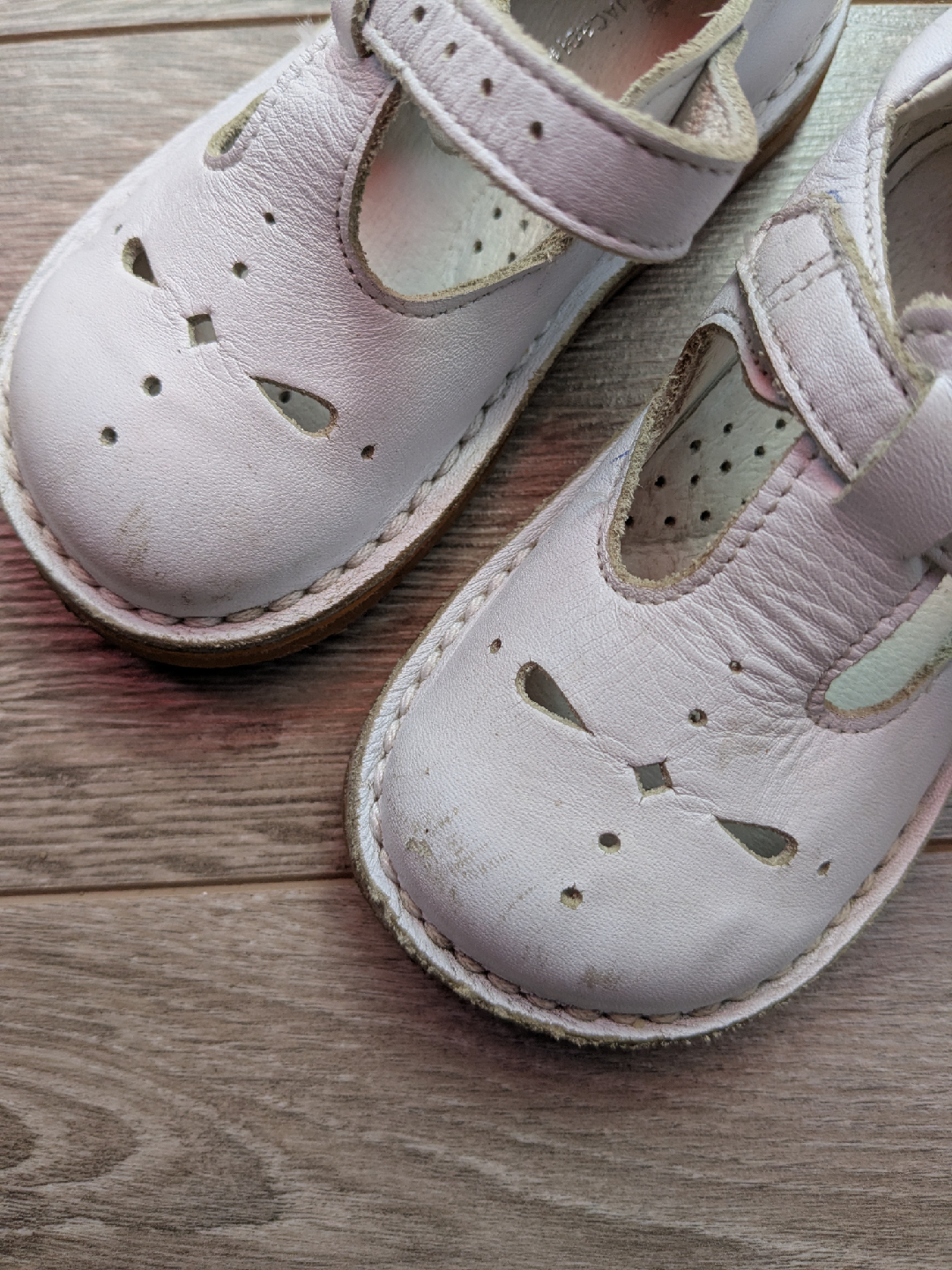 Toddler Shoes $４ each or $1２ for pairs of shoes - photo 2