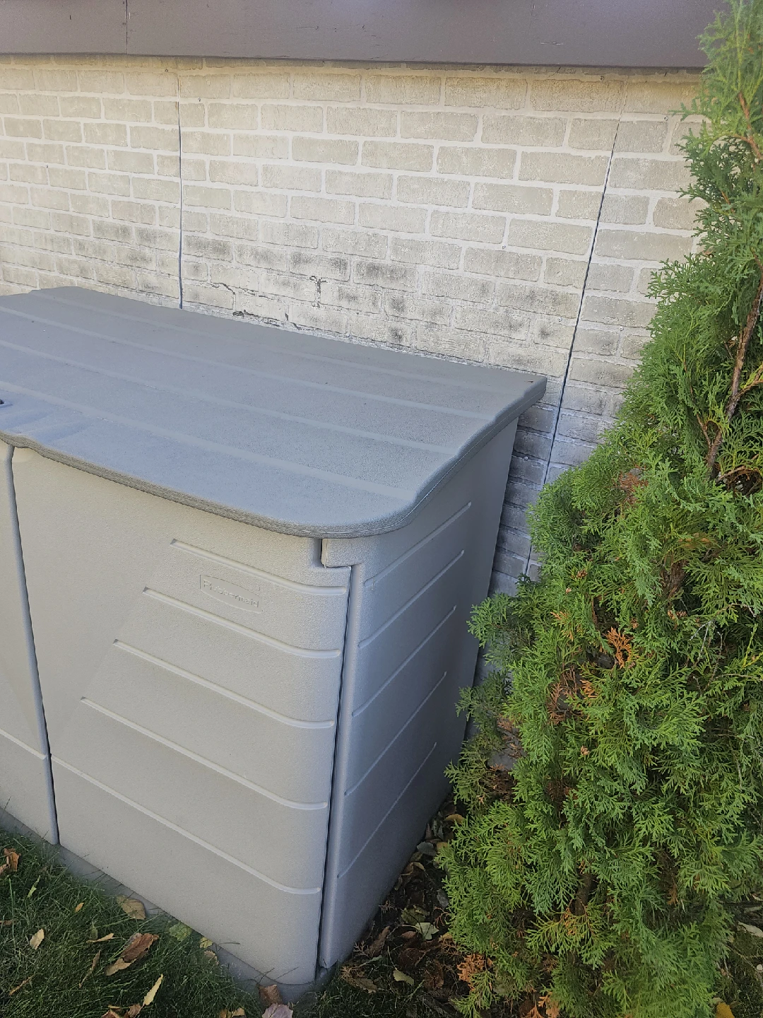 Rubbermaid Horizontal Outdoor Storage Shed - photo 5