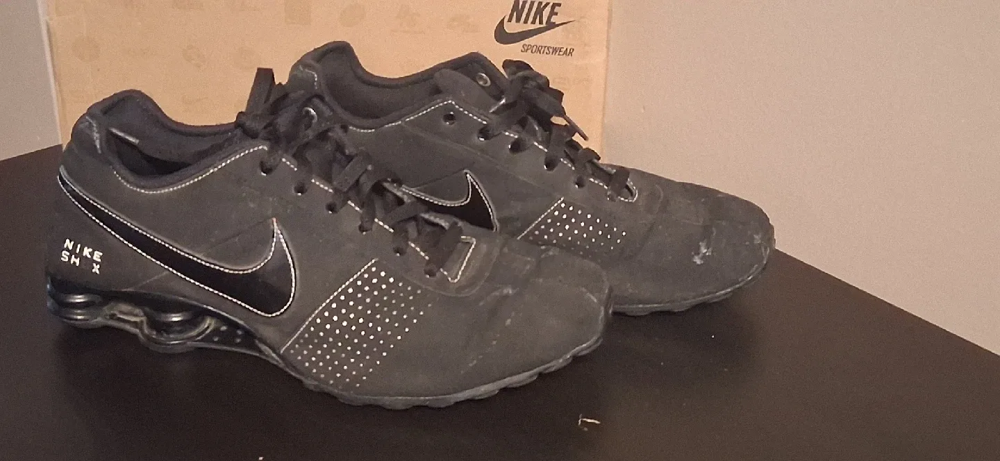 Nike Shox Black Sneakers, Size 9.5 thumbnail