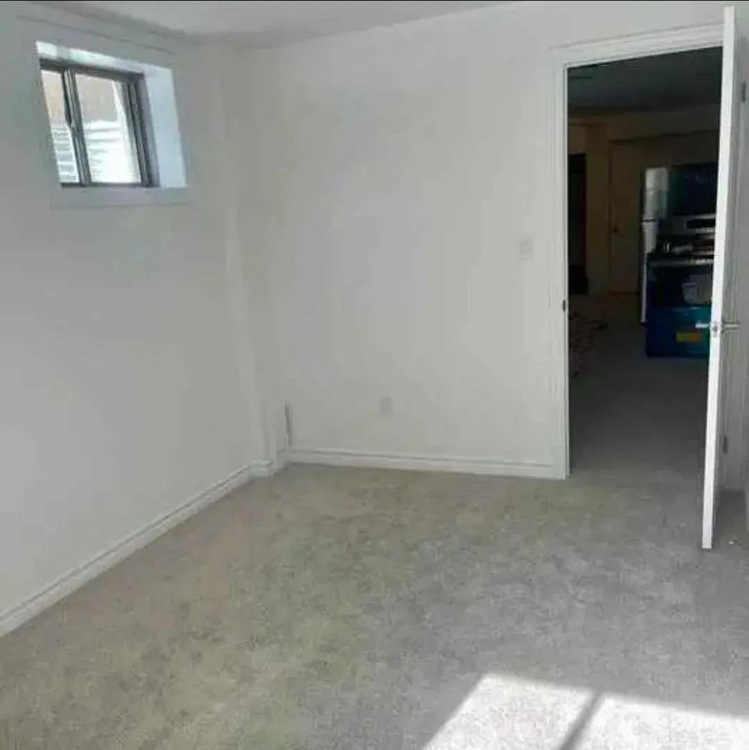 basement for rentals image indicator(7)