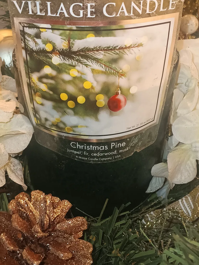 Christmas Centerpiece with Candle image indicator(6)