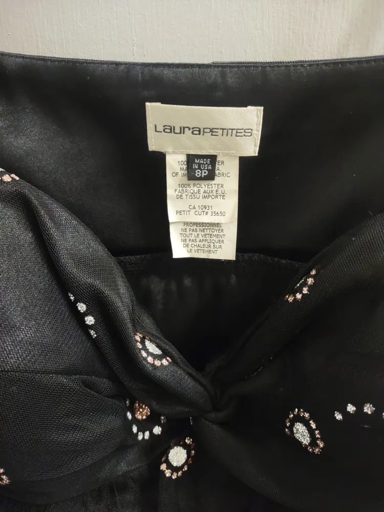 Laura Petites Black Dress - Size 8P image indicator(2)