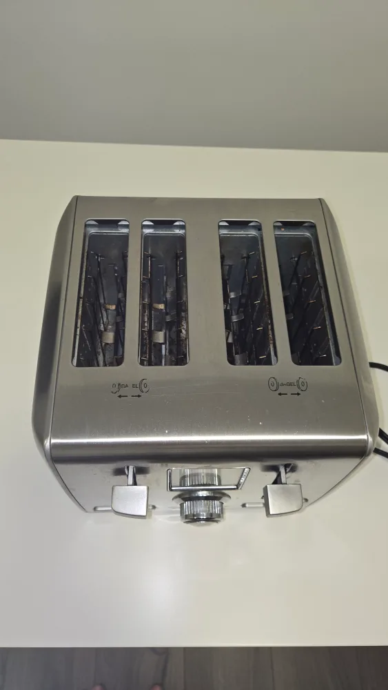 Cuisinart 4-Slice Toaster image indicator(2)