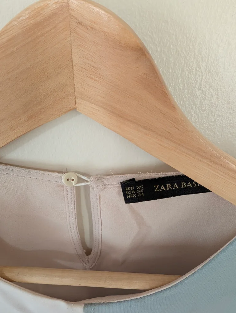 Zara Basic Colour Block Top - Size XS image indicator(3)