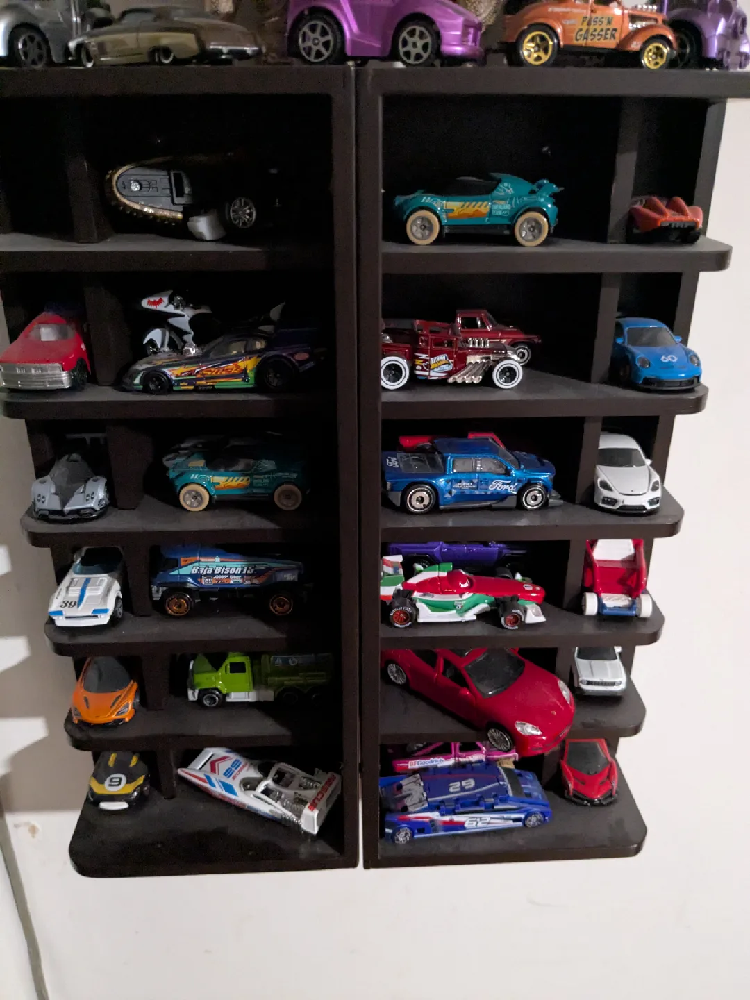 (2) Toy Cars GIVEAWAY #FallDeclutterChallenge🥕🥕🥕 image indicator(3)