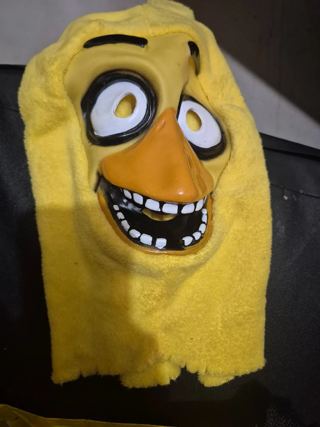 Five Nights at Freddy's Chica Mask image indicator(4)