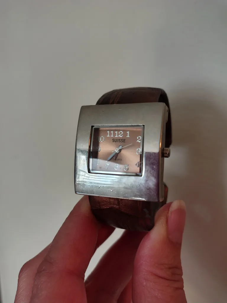 Suisse Quartz Ladies Watch thumbnail