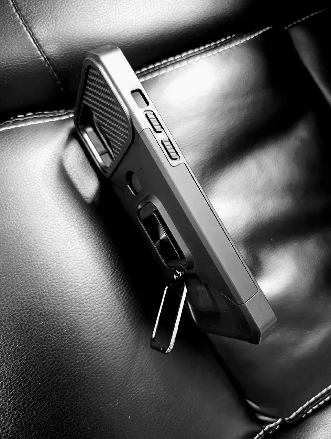 iPhone 13 6.7/13 Pro Black Phone Case🥕 image indicator(3)