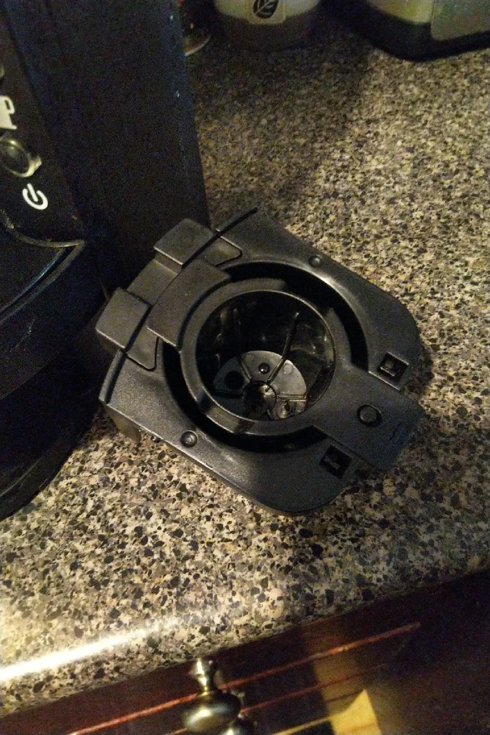Black Single Serve Coffee Maker image indicator(4)