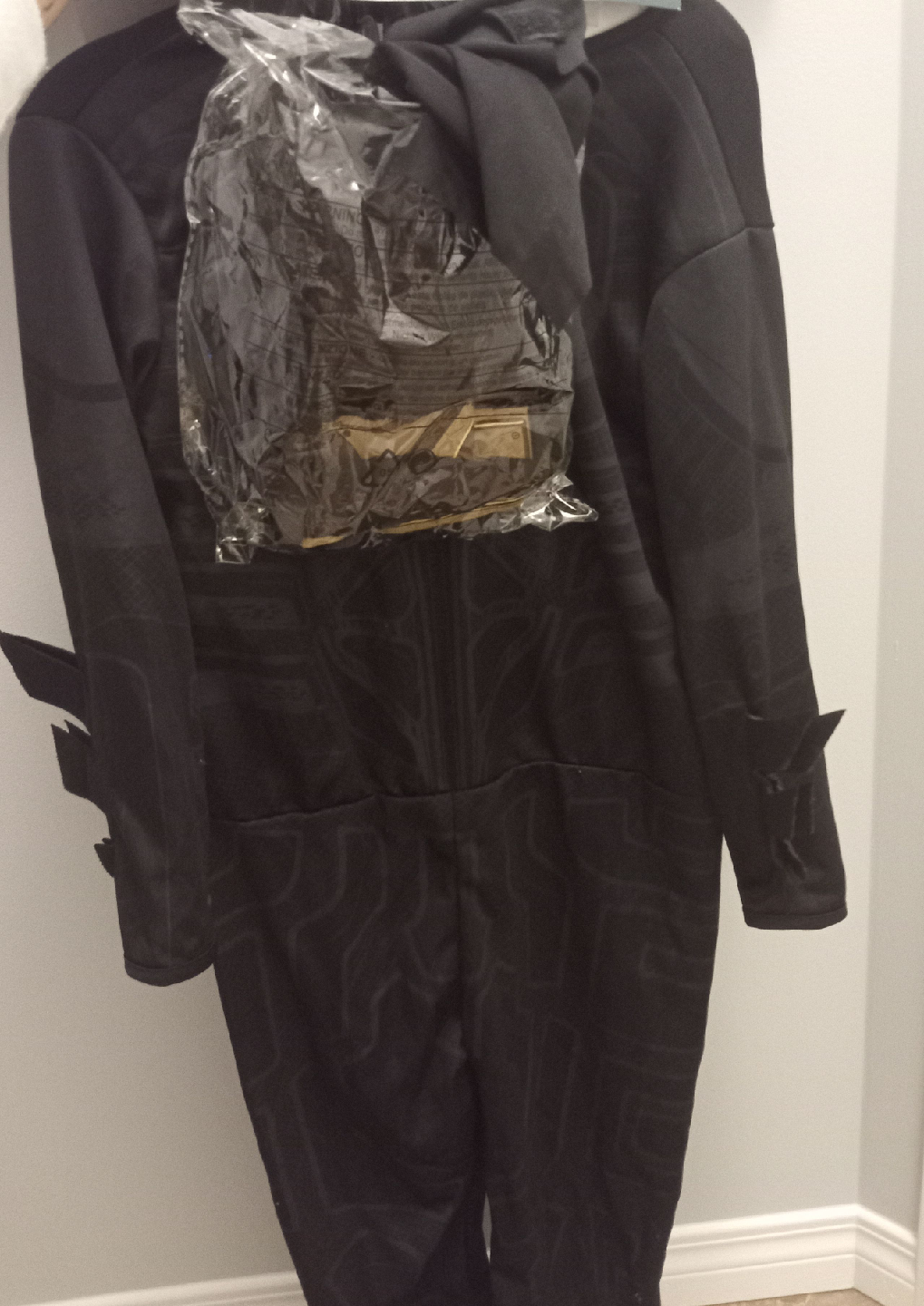 Batman 4pc Halloween Costume, medium 🥕 - photo 2