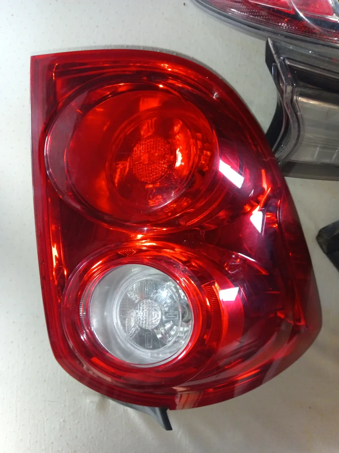 Automotive Tail Light and Side Mirror Ford Edge image indicator(2)