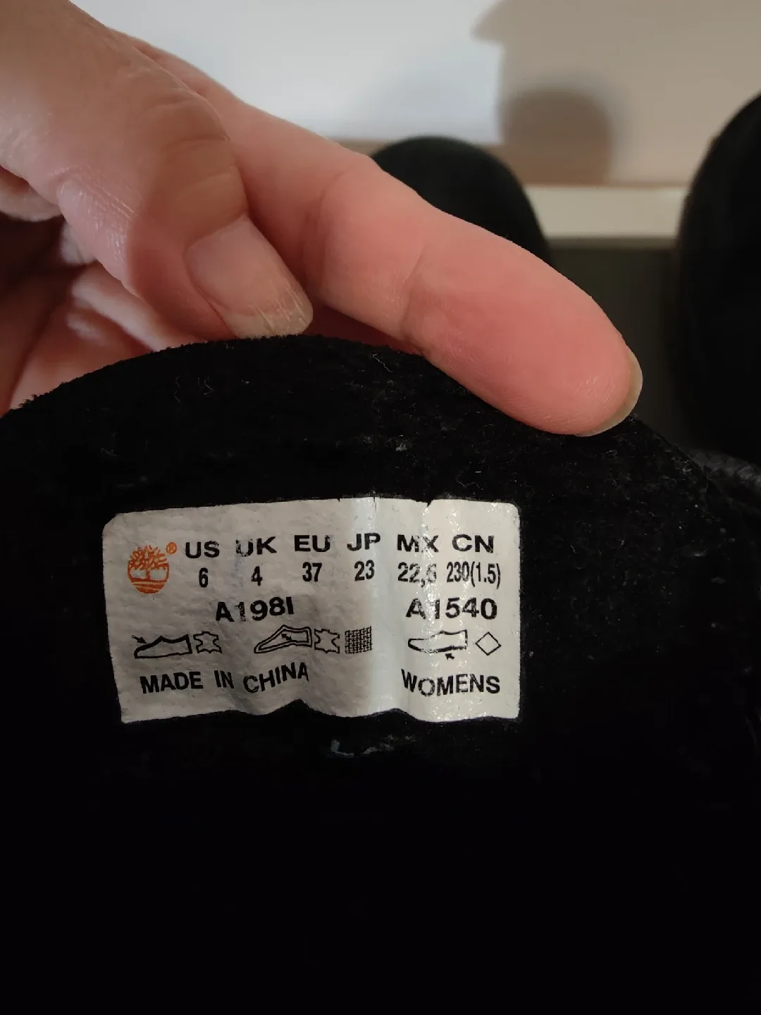 Timberland Black winter Boots, Size 6 image indicator(8)