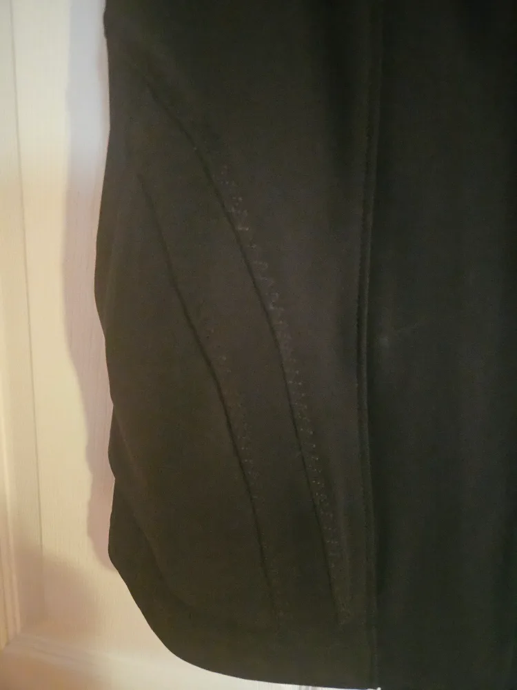 lululemon black moto-like jacket - size 10 image indicator(4)
