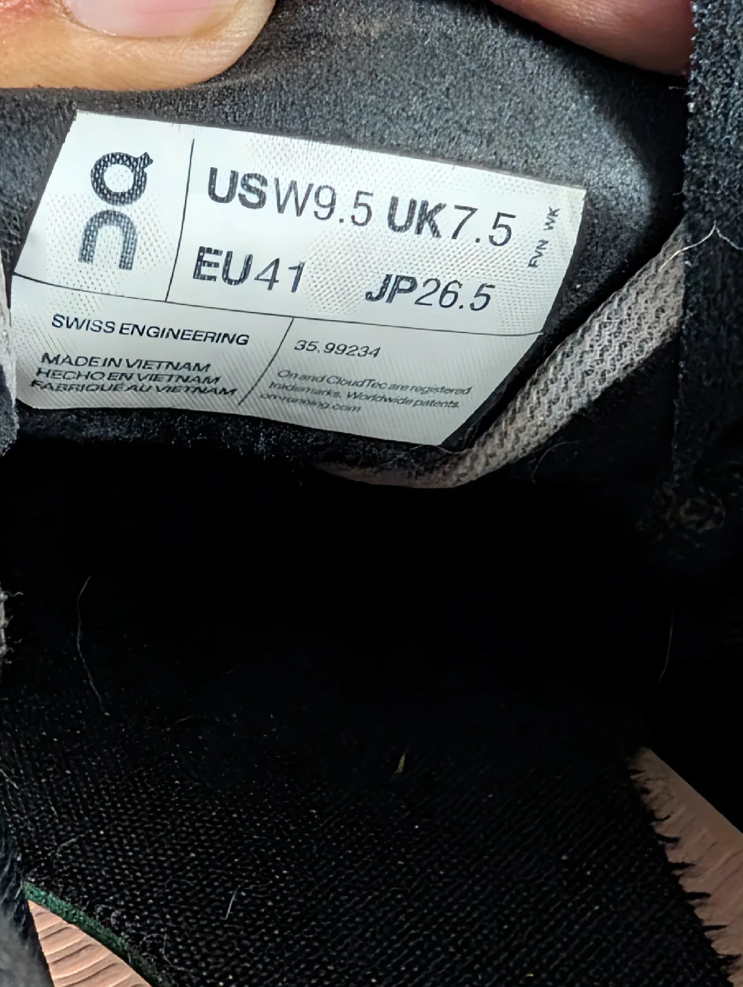 ON Cloud shoes - Cloudflow for women image indicator(6)