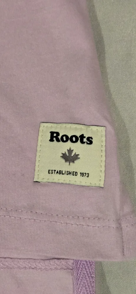 NEW! Girls Roots Lilac Long Sleeve T-shirt - Size 13 - 14 (XXL) image indicator(5)