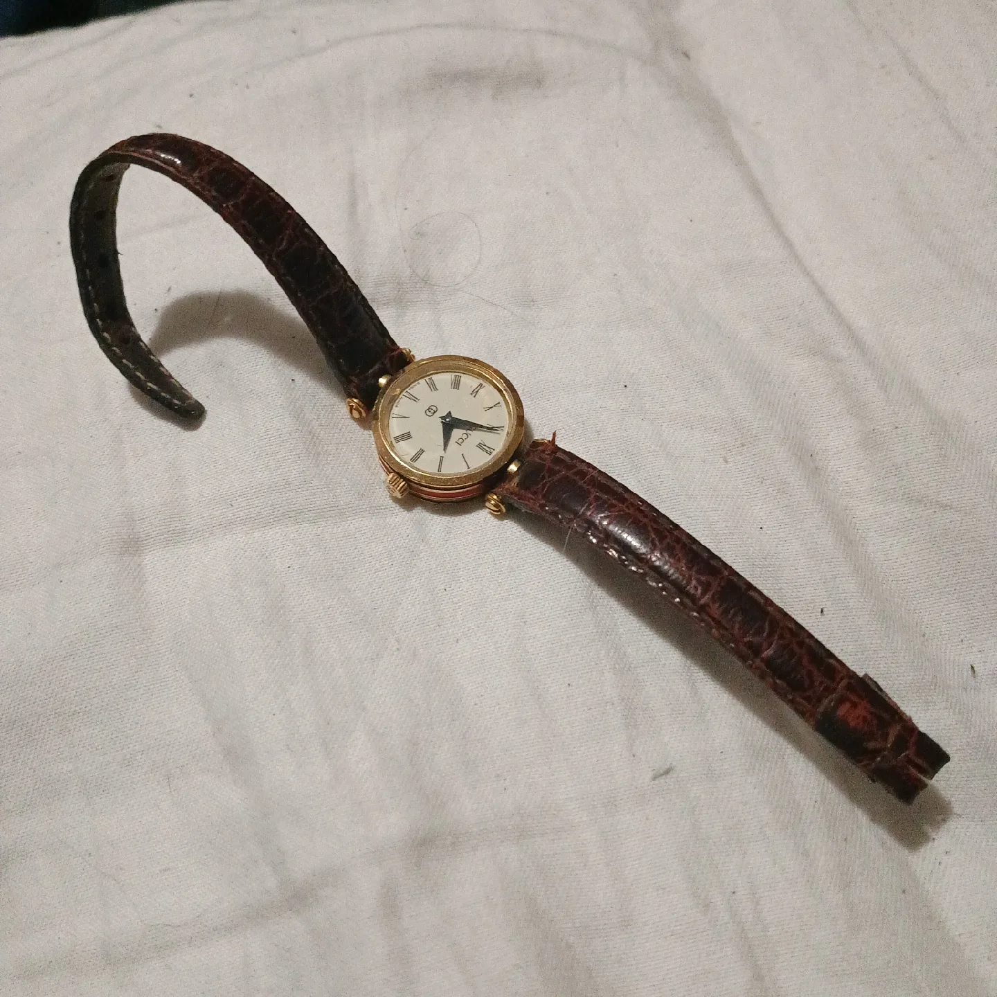 Gucci Ladies Watch - vintage image indicator(2)