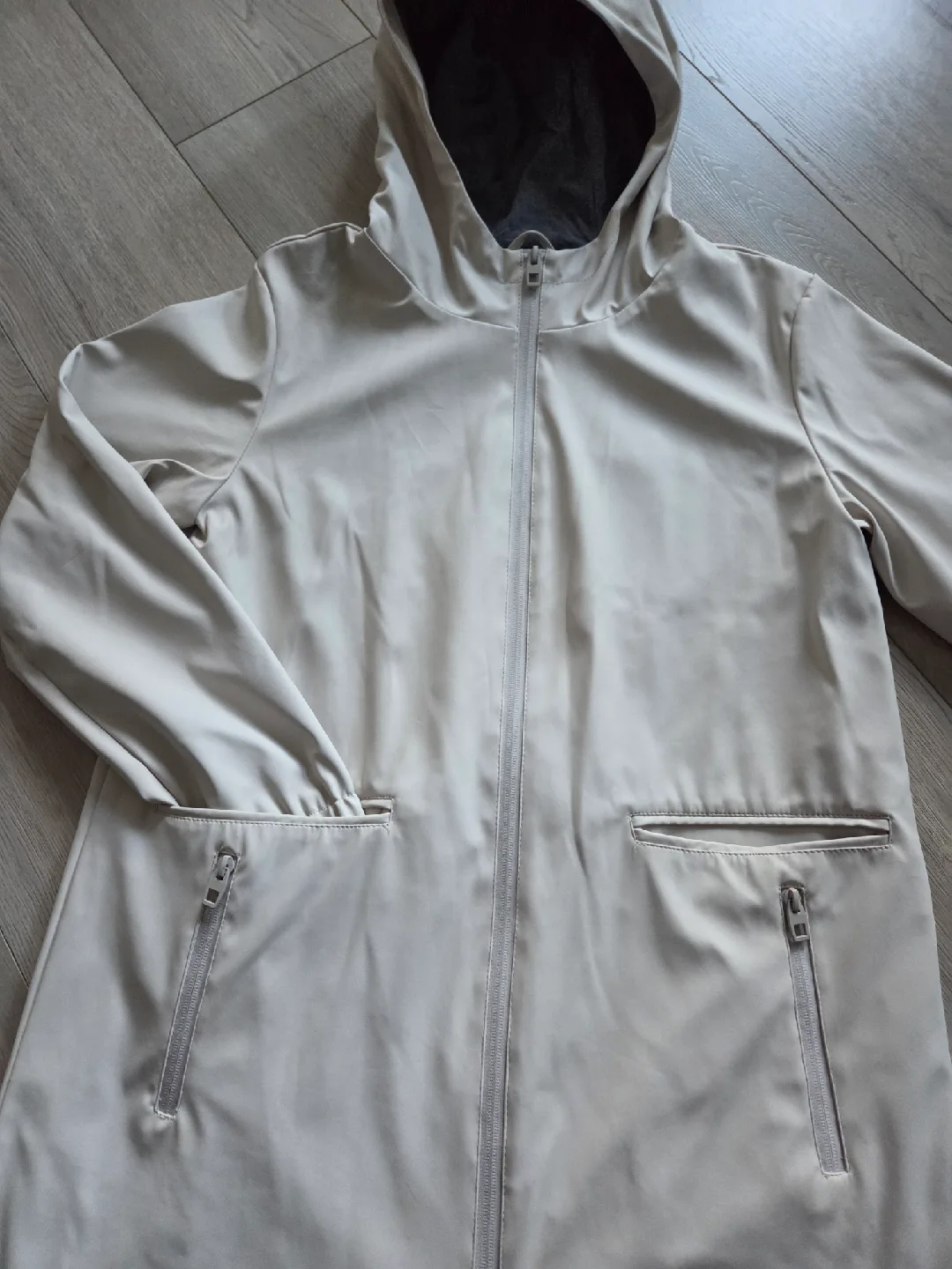 Zara Raincoat image indicator(2)