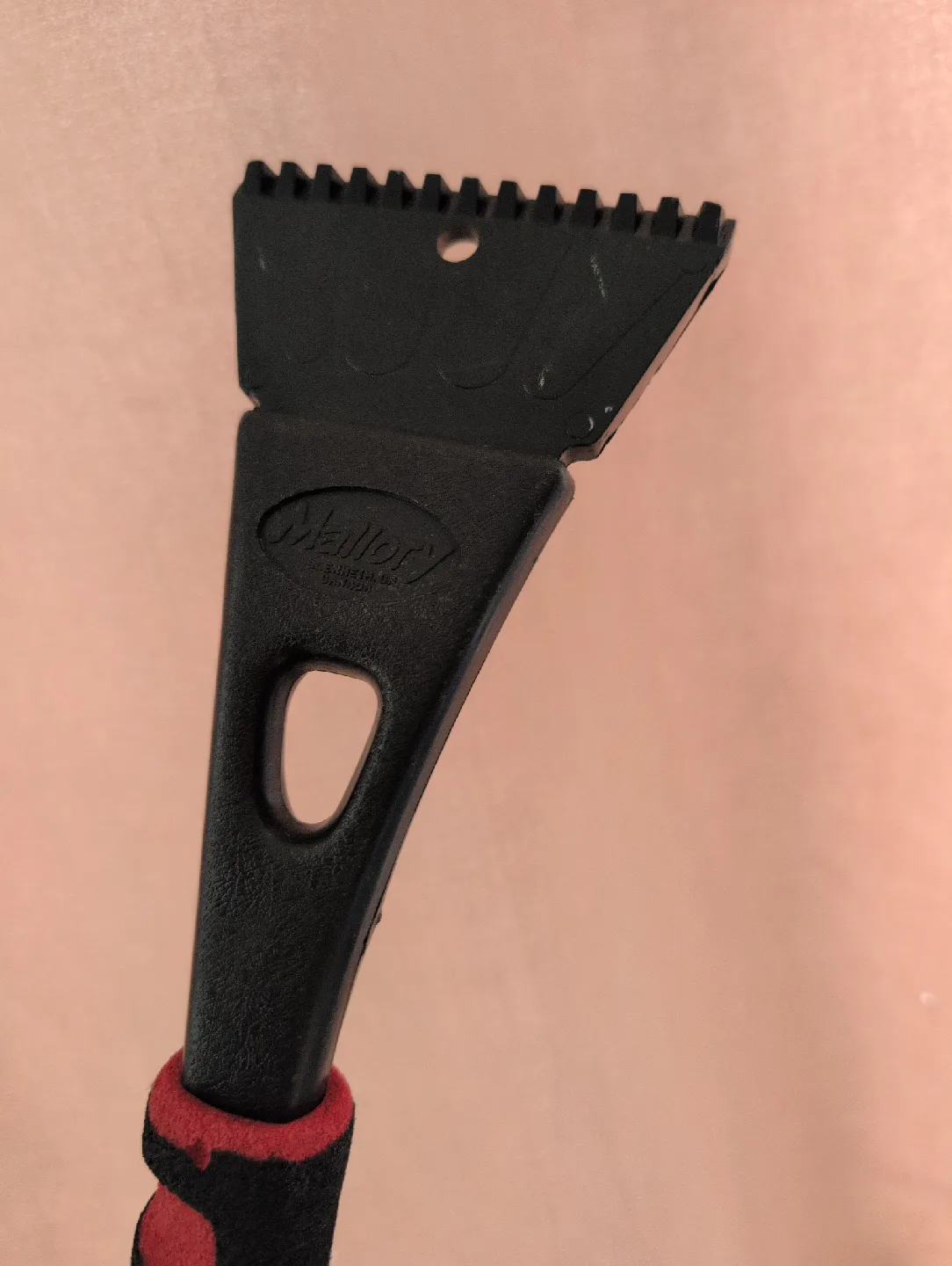 Mallory Snow Brush/Ice Scraper image indicator(3)