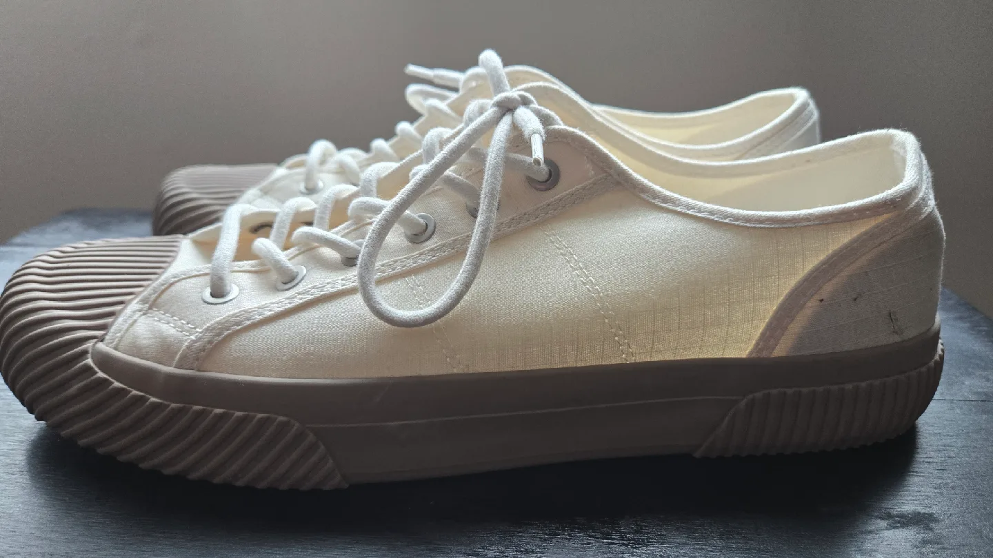 H&M Cream Canvas Sneakers - Size 44 image indicator(2)
