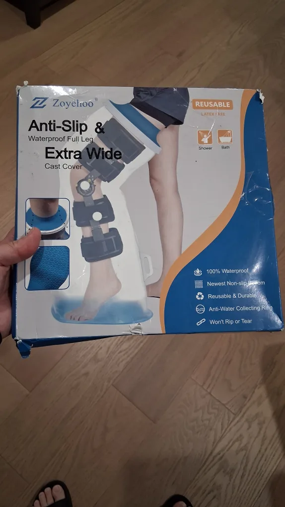 Anti-Slip & Extra Wide Waterproof Full Leg Cast Cover image indicator(5)