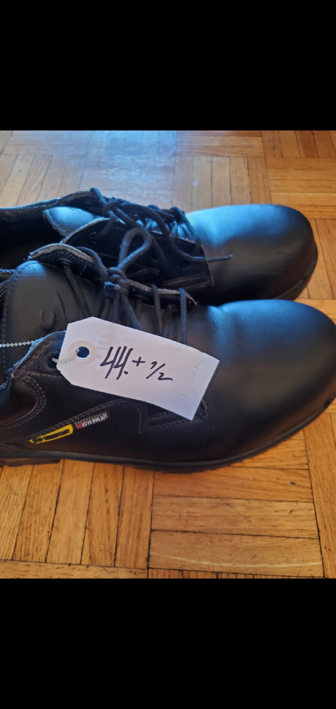 Men's  Cofra Safety Shoes Brand New - photo 2