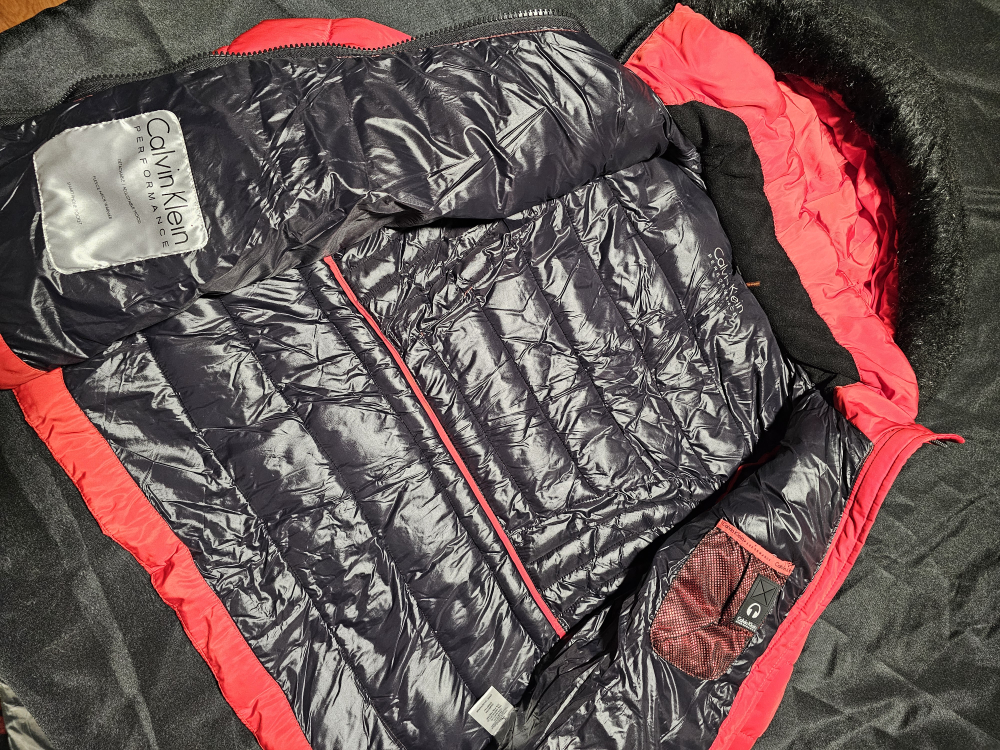 Calvin Klein Performance Red Puffer Jacket - Small - photo 3