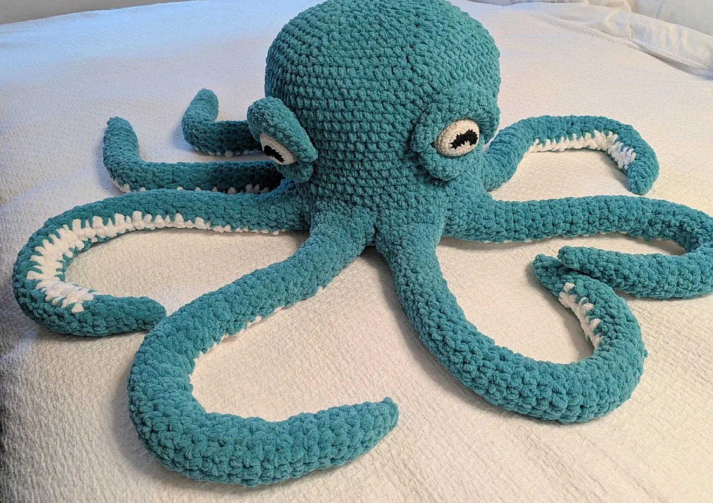New Giant Crocheted Octopus Pillow image indicator(2)