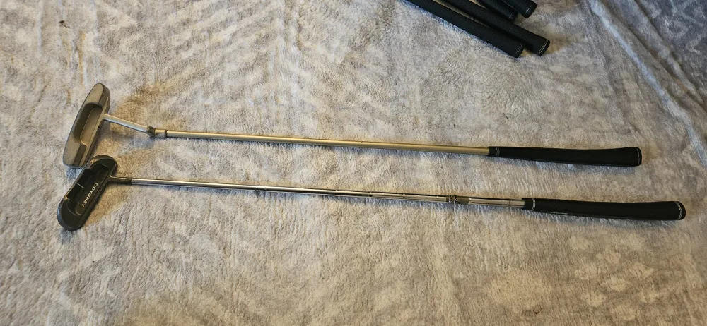 Odyssey & Lady Golf Putters image indicator(3)