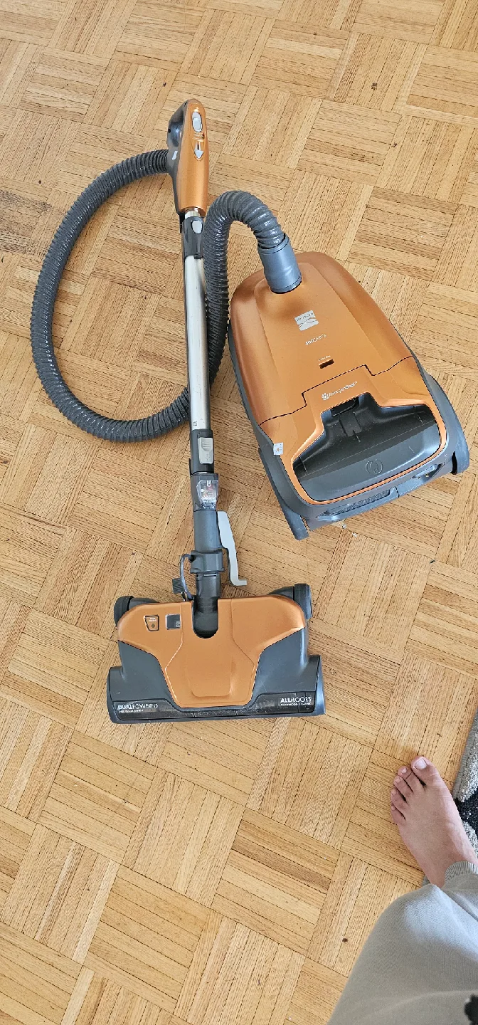 Kenmore AllergenSeal 400 Series Vacuum image indicator(2)