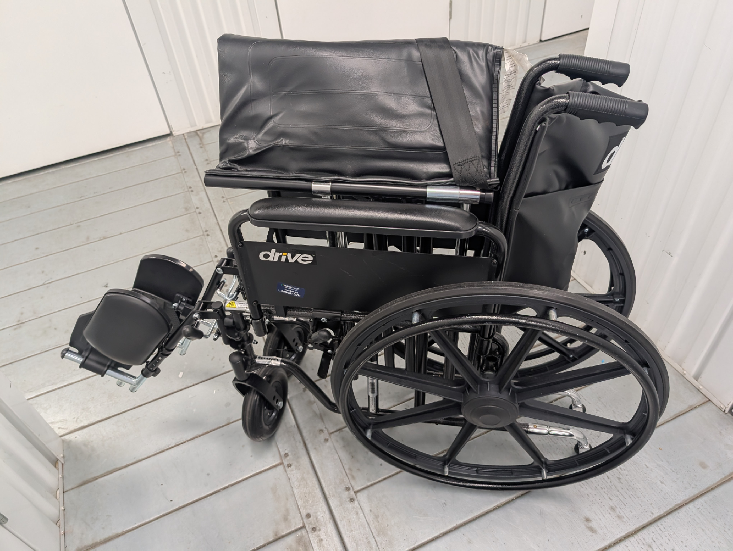 Drive Wheelchair with Leg Rests - photo 2